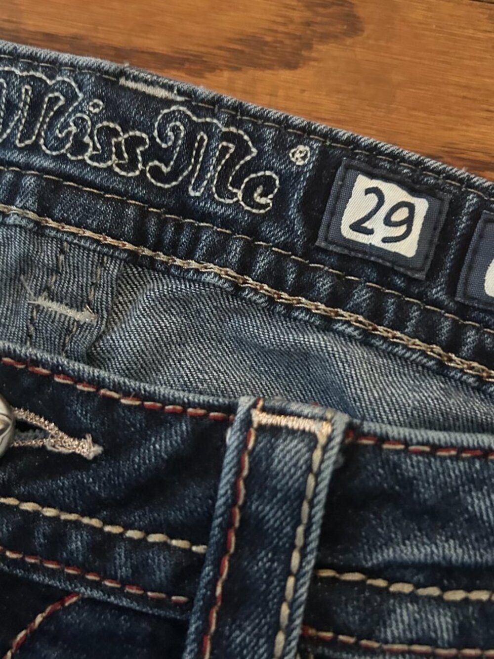 Miss Me Signature Skinny Beaded Sequin Embroidered Jeans Size 29 Y2K - Picture 5 of 16